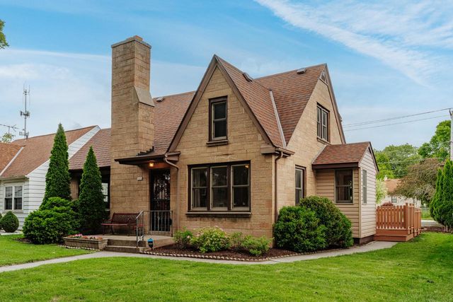 3450 N 89th STREET, Milwaukee, WI 53222
