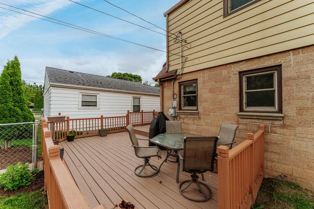3450 N 89th STREET, Milwaukee, WI 53222