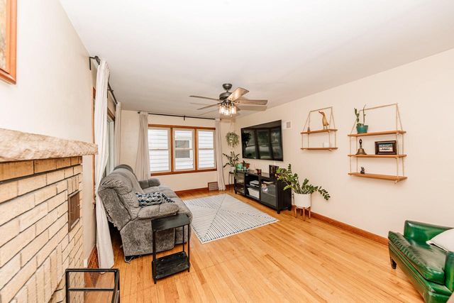 3450 N 89th STREET, Milwaukee, WI 53222