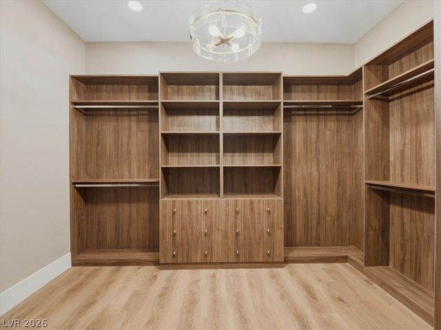 11321 Golden Chestnut Place, Las Vegas, NV 89135
