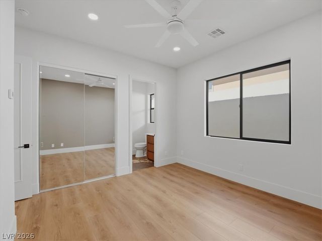 11321 Golden Chestnut Place, Las Vegas, NV 89135