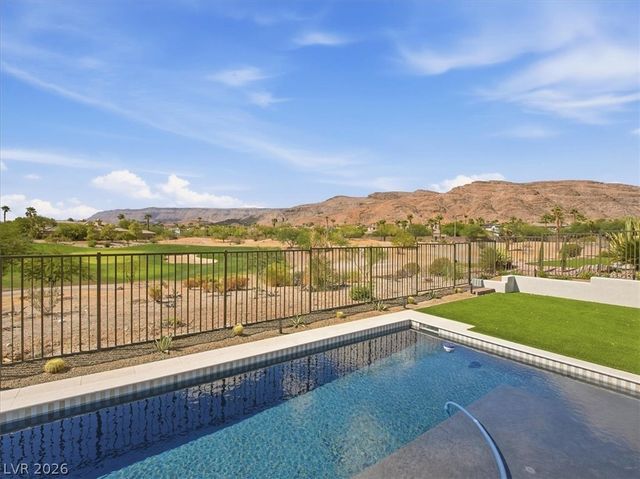 11321 Golden Chestnut Place, Las Vegas, NV 89135
