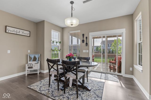 9712 N Port Drive, Mccordsville, IN 46055