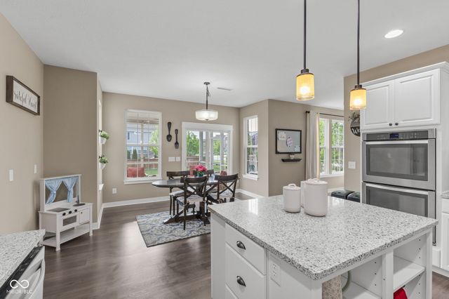 9712 N Port Drive, Mccordsville, IN 46055