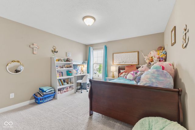 9712 N Port Drive, Mccordsville, IN 46055