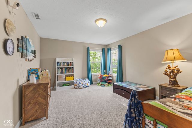 9712 N Port Drive, Mccordsville, IN 46055