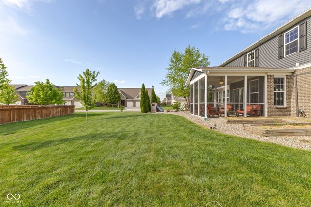 9712 N Port Drive, Mccordsville, IN 46055