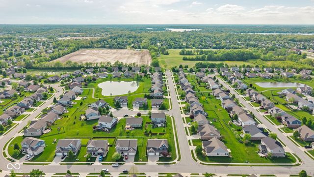 9712 N Port Drive, Mccordsville, IN 46055
