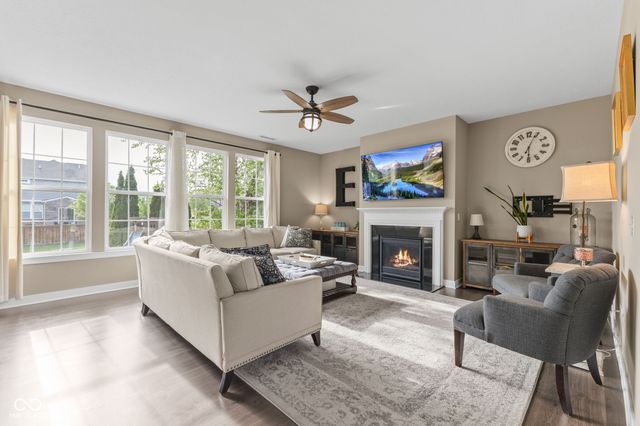 9712 N Port Drive, Mccordsville, IN 46055