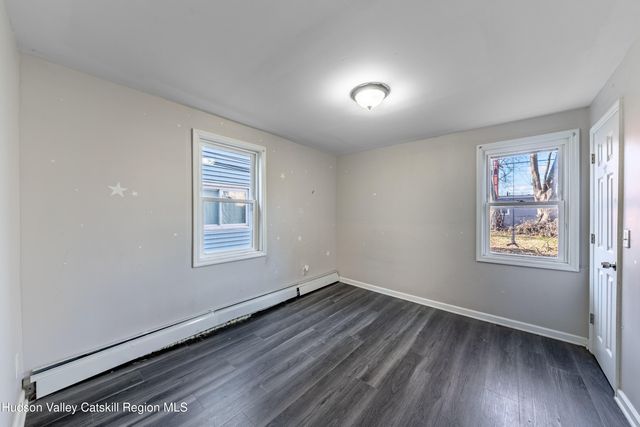 677 2nd Avenue, Troy, NY 12180