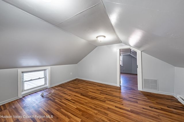 677 2nd Avenue, Troy, NY 12180