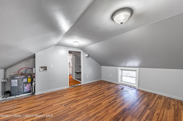 677 2nd Avenue, Troy, NY 12180