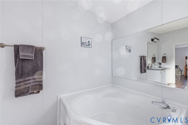 4353 Riddles Bridge Rd, Goochland, VA 23063