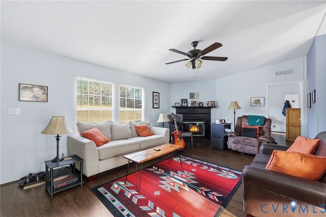 4353 Riddles Bridge Rd, Goochland, VA 23063