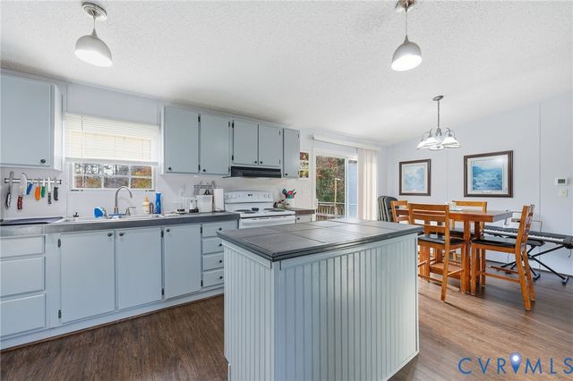 4353 Riddles Bridge Rd, Goochland, VA 23063