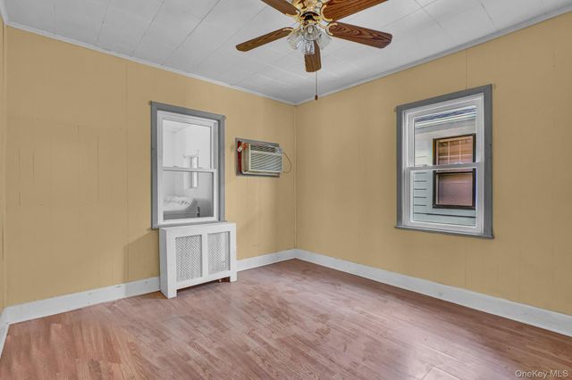 100 Irving Avenue, Floral Park, NY 11001