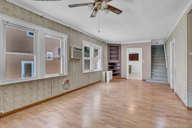 100 Irving Avenue, Floral Park, NY 11001