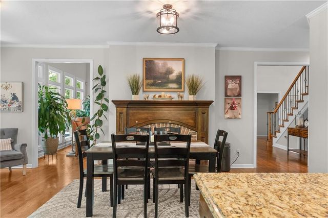 4208 NE Courtney Drive, Lee's Summit, MO 64064