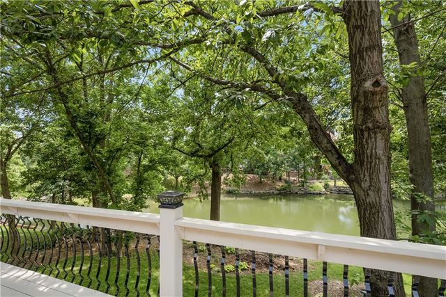 4208 NE Courtney Drive, Lee's Summit, MO 64064