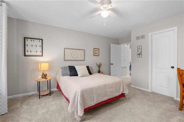 4208 NE Courtney Drive, Lee's Summit, MO 64064