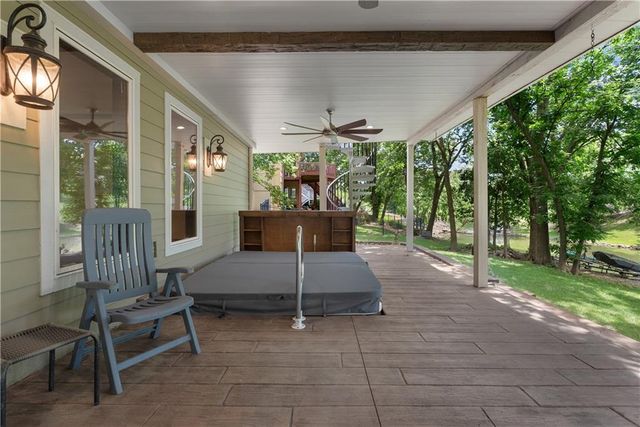 4208 NE Courtney Drive, Lee's Summit, MO 64064