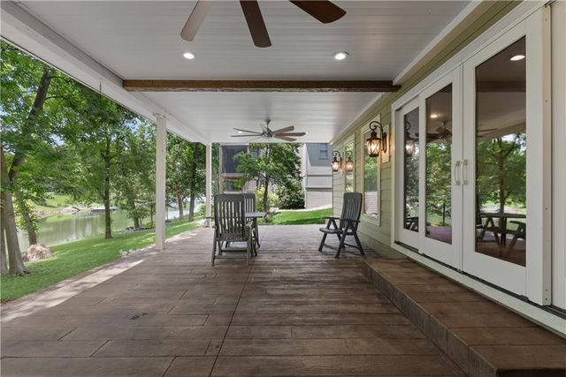 4208 NE Courtney Drive, Lee's Summit, MO 64064