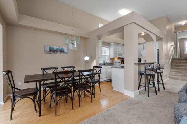 10258 Country Club Alcove, Woodbury, MN 55129