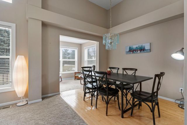 10258 Country Club Alcove, Woodbury, MN 55129