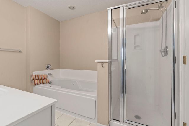 10258 Country Club Alcove, Woodbury, MN 55129