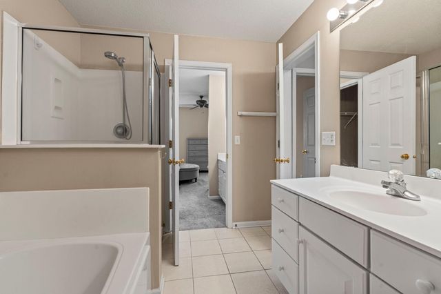 10258 Country Club Alcove, Woodbury, MN 55129