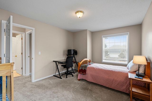 10258 Country Club Alcove, Woodbury, MN 55129