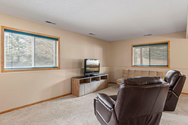 10258 Country Club Alcove, Woodbury, MN 55129