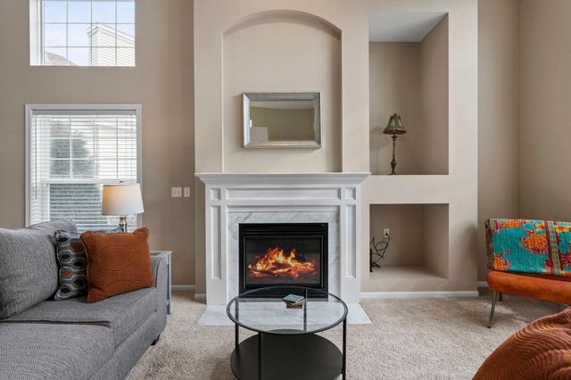 10258 Country Club Alcove, Woodbury, MN 55129