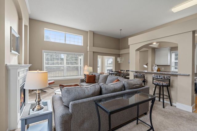 10258 Country Club Alcove, Woodbury, MN 55129