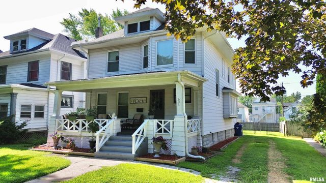 631 5TH Avenue S, Clinton, IA 52732