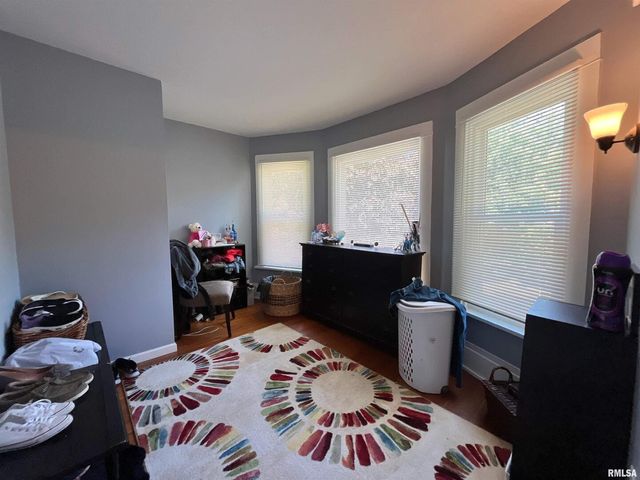 631 5TH Avenue S, Clinton, IA 52732