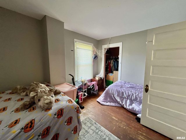 631 5TH Avenue S, Clinton, IA 52732