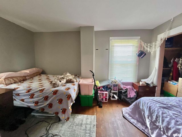 631 5TH Avenue S, Clinton, IA 52732