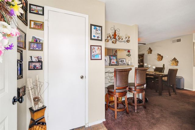 6633 W Airport Boulevard 1111, Houston, TX 77035