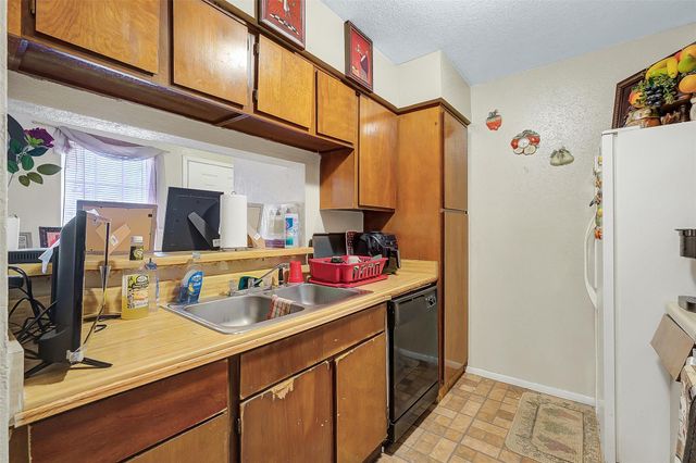 6633 W Airport Boulevard 1111, Houston, TX 77035
