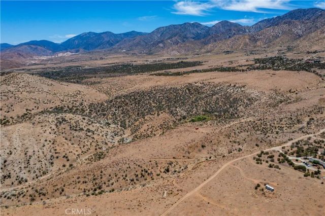 28 118th East, Littlerock, CA 93543