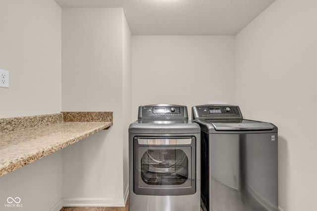 980 Blossom Court, Greenfield, IN 46140