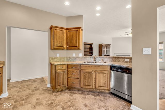 980 Blossom Court, Greenfield, IN 46140