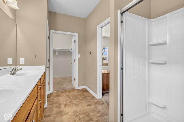 980 Blossom Court, Greenfield, IN 46140