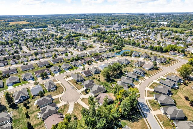 980 Blossom Court, Greenfield, IN 46140