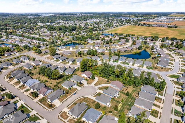 980 Blossom Court, Greenfield, IN 46140