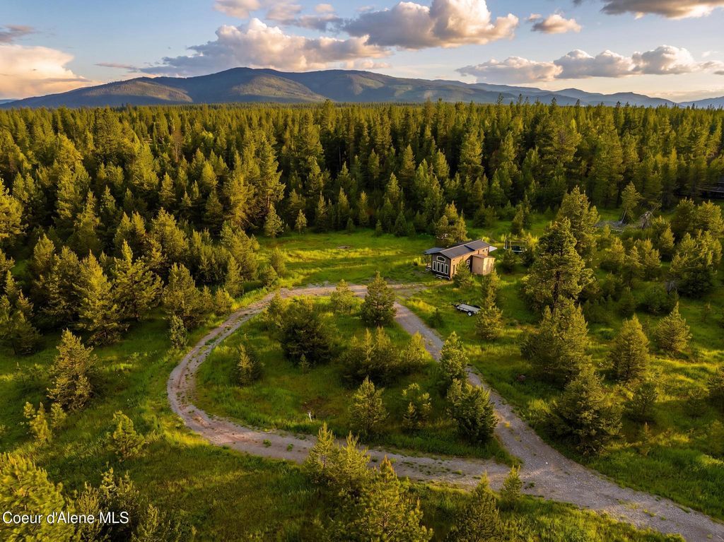 78 WYATT LN, Spirit Lake, ID 83869 photo 5