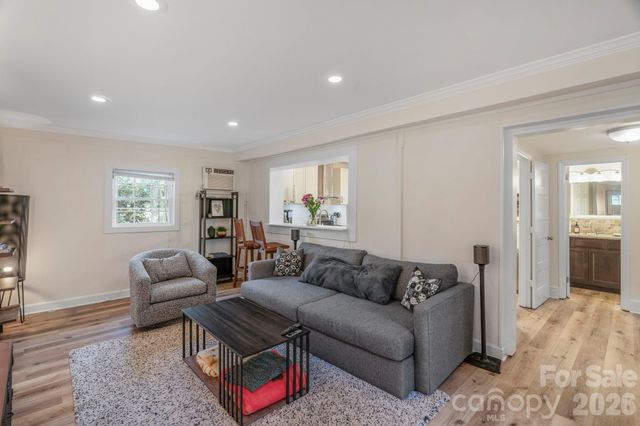 6038 Netherwood Drive, Charlotte, NC 28210