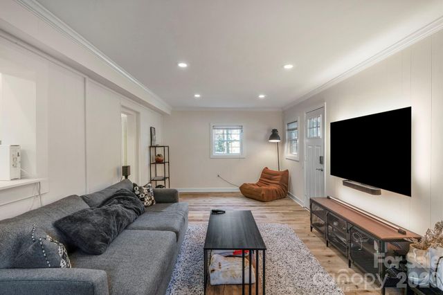 6038 Netherwood Drive, Charlotte, NC 28210