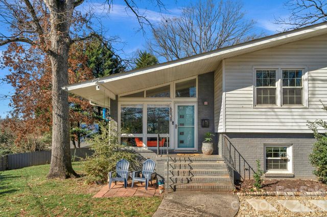 6038 Netherwood Drive, Charlotte, NC 28210